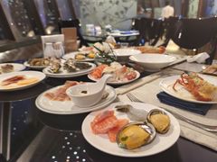 -广州花园酒店-凌璇阁360度高空海鲜自助餐CAROUSEL