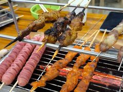 -哈尔滨小酒馆·鲜肉现穿自助烧烤(康新花园店)