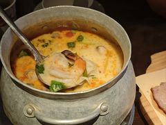 -大头虾越式风味餐厅(光明广场店)