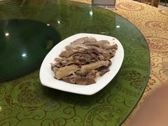 白切猪杂-瑞记湛江鸡饭店·粤西第一鸡(粤垦店)
