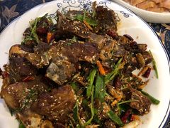 -小鱼儿海鲜港(新村十区店)