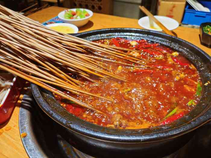 麻渣渣洪七公火锅串串(黄河桥直营二店)-"下午6点过就已经人挺多了