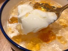 桃胶双皮奶-炖物24章·顺时轻养茶(黄龙店)