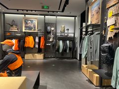 -ARC'TERYX始祖鸟(北京王府中环店)