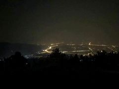 -鬼笑石后山停车场
