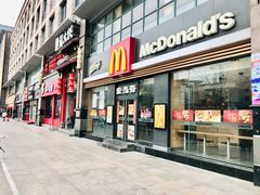 门面-麦当劳(七宝乐购店)