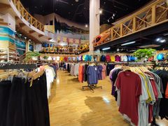 -52camp户外休闲房车装备(北三环路一段店)