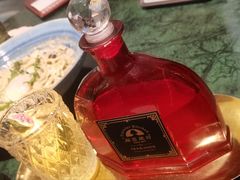 -秘密旅行Bonjour(黑金冠 江南西店)