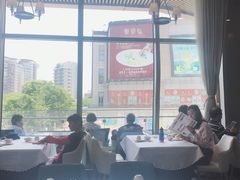 -悠方地下停车场