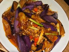 鱼香茄子煲-杭百味·大众精选杭帮菜(西湖音乐喷泉店)