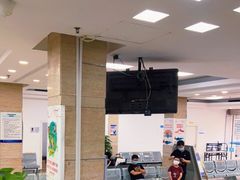 -上海大学附属上海和平眼科医院