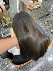 -Tloml salon