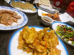 -靠山屯东北农家菜(八龙桥雅苑店)
