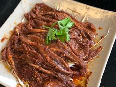 -茅草房·河畔园林火锅