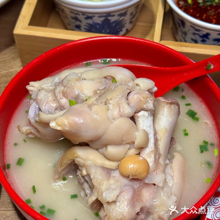 在成都还有谁没吃过这家蹄花?!