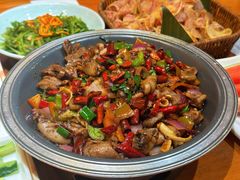 铁锅脆肠-老滇山寨•云南特色菜•地方菜•民族风情歌舞表演(金碧店)