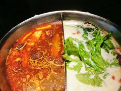 -湊湊火锅·茶憩(新中关购物中心店)