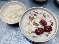 椰汁银耳炖桃胶-小团圆糖水铺(襄阳南路店)