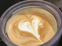 拿鐵-Manner Coffee(芮欧百货店)