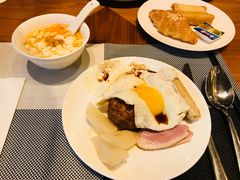 -西双版纳融创皇冠假日度假酒店