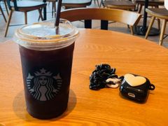 -星巴克臻选(南京金茂览秀城店)