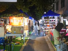 -吴山路夜市