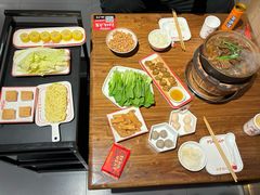 -阿润打边炉·鲜切鸡煲(华漕店)