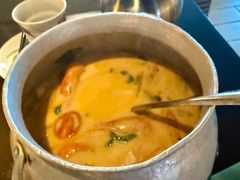 -大头虾越式风味餐厅(光明广场店)