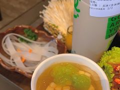 -湊湊火锅·茶憩(新中关购物中心店)