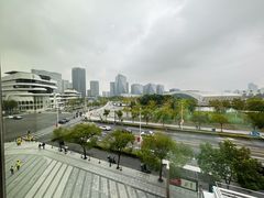 -Z&B Fitness Studio·Gym(前滩L+PLAZA店)