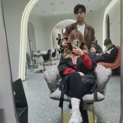 -3·3HAIR SALON