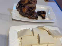 -牛得很·鲜牦牛肉烧烤·牛羊肉菌汤锅(康定店)