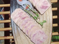 -老牌坊云南鱼豆花火锅(爱建店)