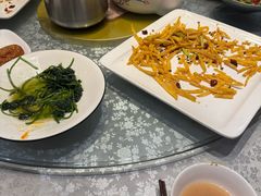 干煸藕丝-莲餐厅·湖北菜·潜江小龙虾店(愚园路店)