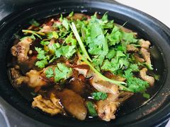 -余家庄肥肠鱼地方汤锅(银杏大道店)