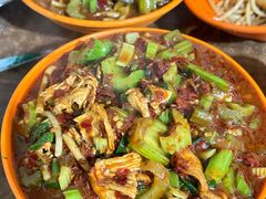 鸡肉炒米粉-玲玲米粉·新疆现炒米粉(大十字总店)