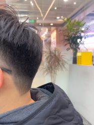 -川和潮人