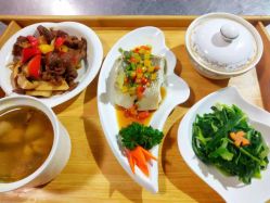 -卓玥国际月子会所(罗山路店)