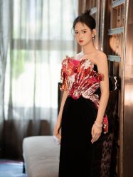 点击看大图 -艾拉·女王婚纱礼服馆