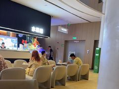 -涨巢·潮玩水疗局