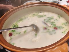 -忆江南·临江鱼馆