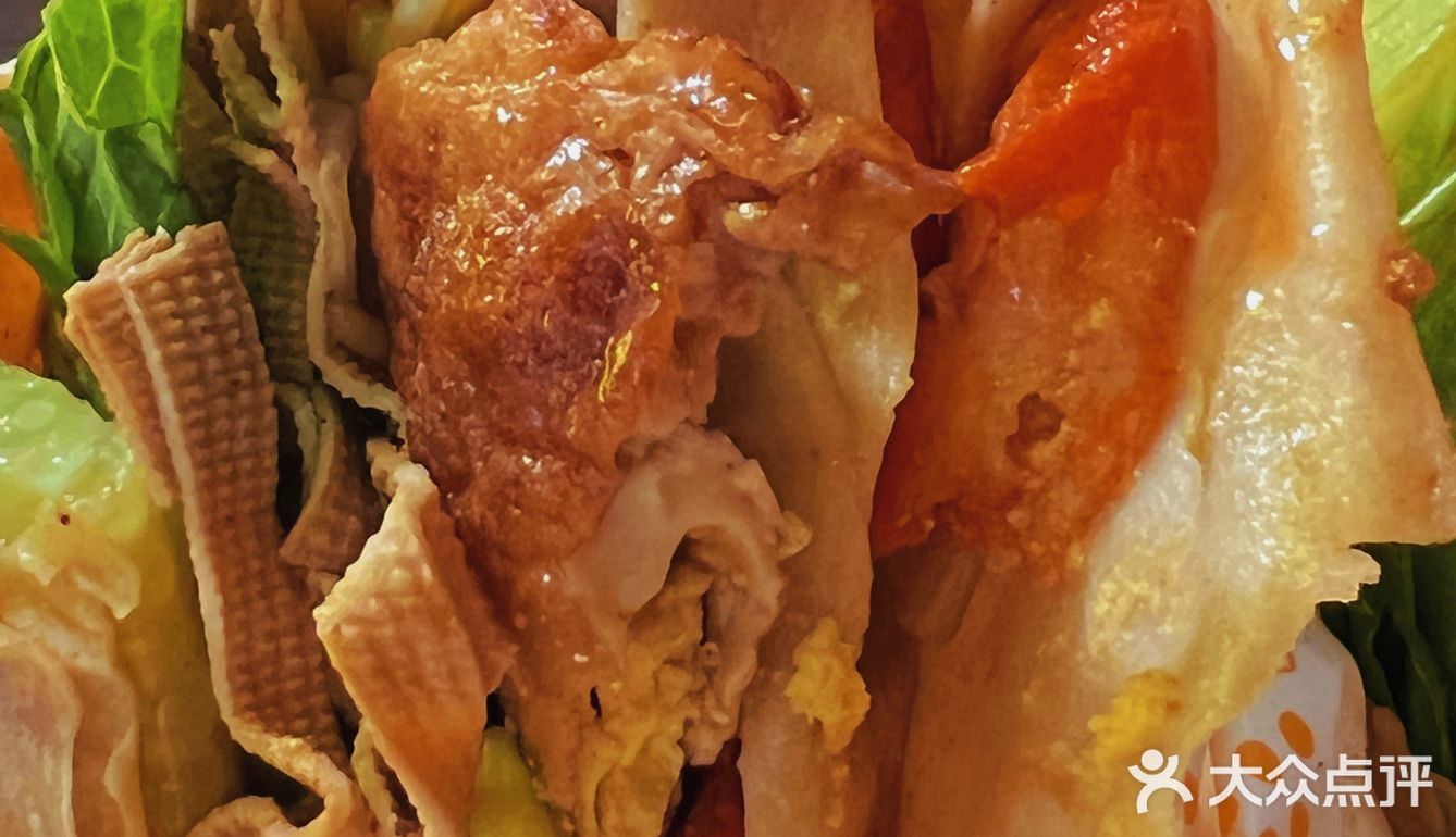 广州📍地铁口挖到巨多料的凉皮卷卷🤤8r一个