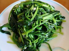 -鹤乡东北菜(崮山路店)