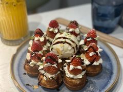 草莓忌廉华夫饼-BE BRIGHT KITCHEN(正佳广场店)