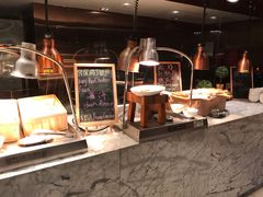 -龙之梦万丽酒店青餐厅