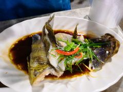 -四川小胡子海鲜(丁村万人海鲜广场店)