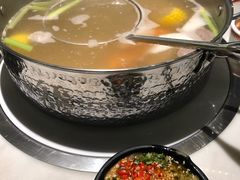 -左庭右院鲜牛肉火锅(浦江欢乐颂店)