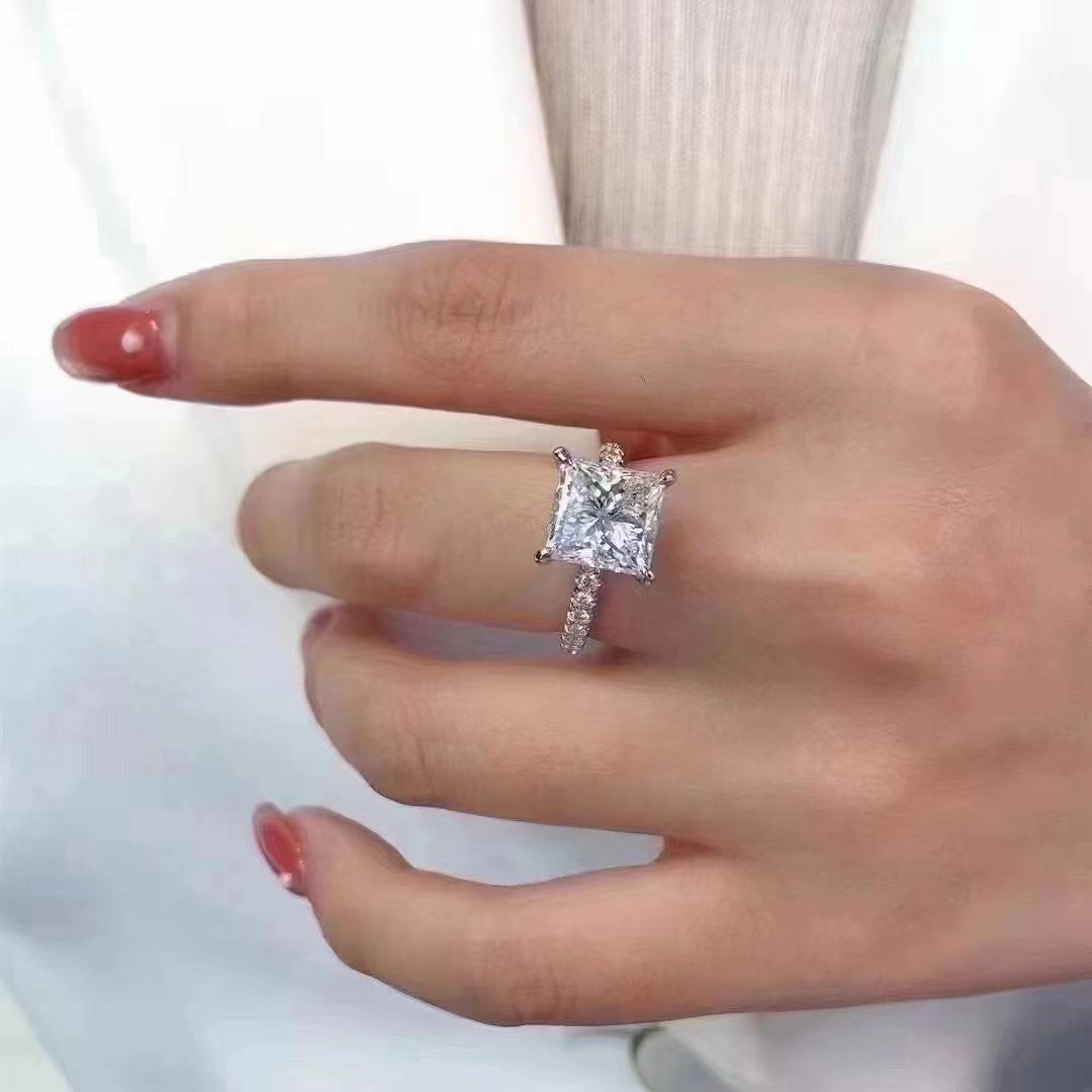 顶级公主方钻戒