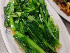 -鲜榨果汁·啤酒鱼(环岛河店)