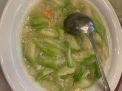 鸡汤竹荪烩丝瓜-新川办餐厅
